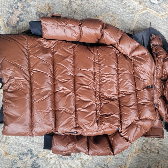 Winter coat - Picture 3 of 8